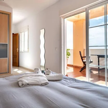 Ct 251 - Faro's Lagunas Penthouse - Mijas Costa *